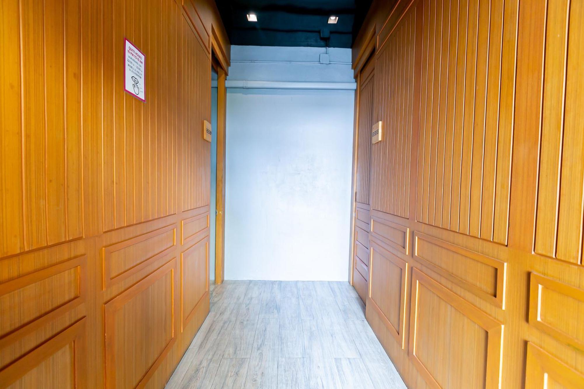 Loftel 22 Hostel Bangkok Exterior photo